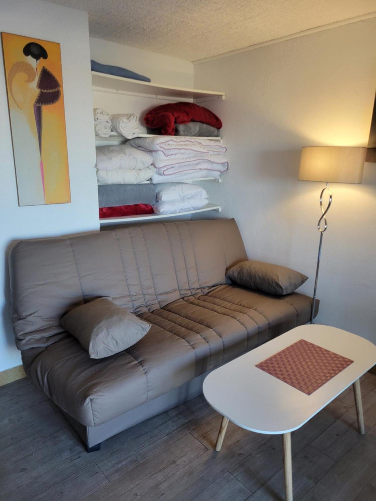 Du Mail Apartment *